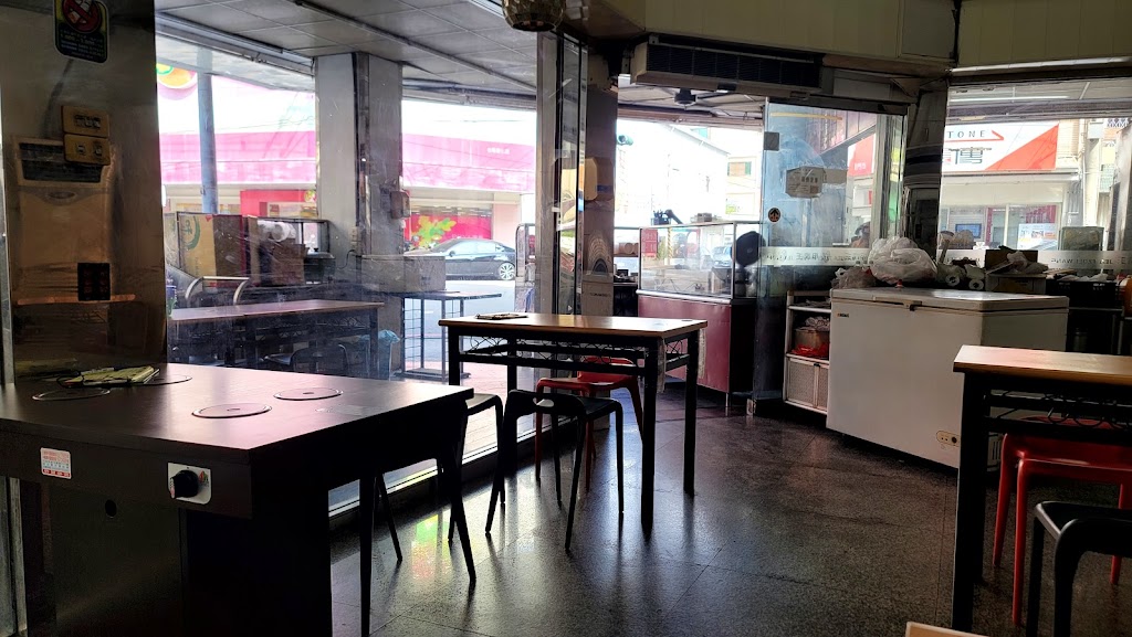 甲嘴王 善化店 的照片