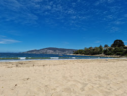 Photo de Bellerive Beach et le règlement