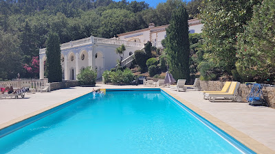 CHAMPAGNE à Fréjus