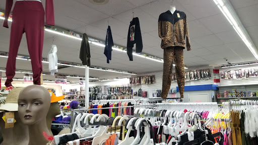 Beauty Supply Store «Victoria Beauty Supply», reviews and photos, 430 W North Ave, Milwaukee, WI 53212, USA