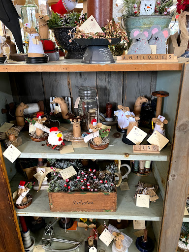 Home Goods Store «Olde Factory», reviews and photos, 139 S Hanover St, Hummelstown, PA 17036, USA