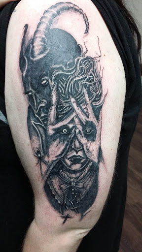 Tattoo Shop «Axonic Inkworks Custom Tattoo Studio», reviews and photos, 79 Duke St, Northumberland, PA 17857, USA