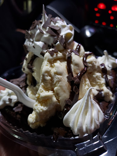 Ice Cream Shop «Cold Stone Creamery», reviews and photos, 5705 Richards Valley Rd, Ellicott City, MD 21043, USA