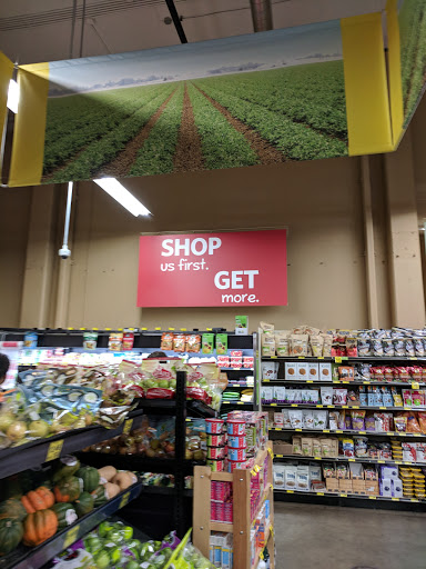 Grocery Store «Grocery Outlet Bargain Market», reviews and photos, 7741 N Lombard St, Portland, OR 97203, USA