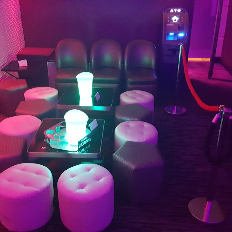 Pure Ultra Lounge