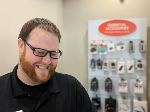 Cell Phone Store «Verizon», reviews and photos, 30 Town Center Loop, Waynesville, NC 28786, USA