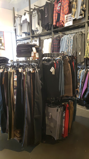 Shoe Store «Vans», reviews and photos, 10600 Quil Ceda Blvd #0660, Tulalip, WA 98271, USA