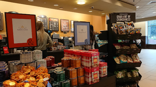 Book Store «Barnes & Noble», reviews and photos, 4020 Sharon Rd, Charlotte, NC 28211, USA