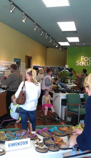 Orthopedic Shoe Store «Foot Solutions Cincinnati North», reviews and photos, 5475 Deerfield Blvd, Mason, OH 45040, USA