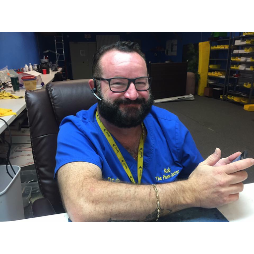 Phone Repair Service «Rob the Phone Doctor», reviews and photos, 3916 S Cleveland Ave, Fort Myers, FL 33901, USA