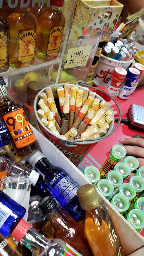 Liquor Store «Holiday Depot Liquor», reviews and photos, 6520 Randol Mill Rd, Fort Worth, TX 76112, USA