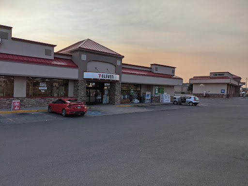 Convenience Store «7-Eleven», reviews and photos, 795 State St, Lindon, UT 84042, USA