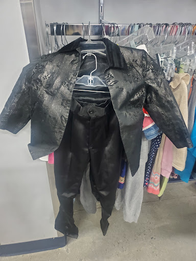 Thrift Store «Goodwill Short Pump Retail Store», reviews and photos, 4200 Tom Leonard Dr, Glen Allen, VA 23060, USA