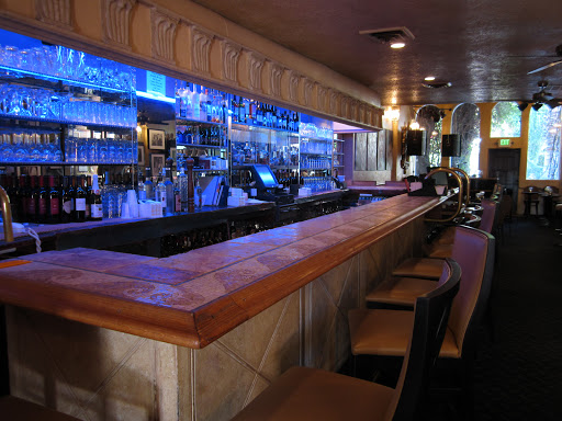 Melvyns Restaurant & Lounge image