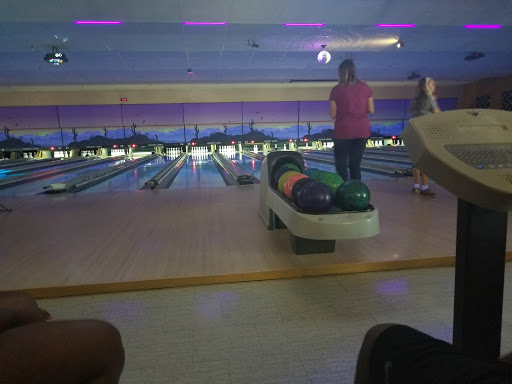 Bowling Alley «Harvest Lanes», reviews and photos, 4101 N St Peters Pkwy, St Peters, MO 63304, USA