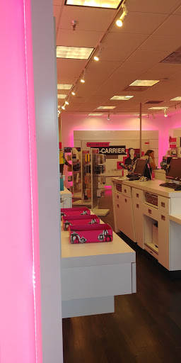 Cell Phone Store «T-Mobile», reviews and photos, 310 E Lake Rd S Suite 14, Palm Harbor, FL 34685, USA