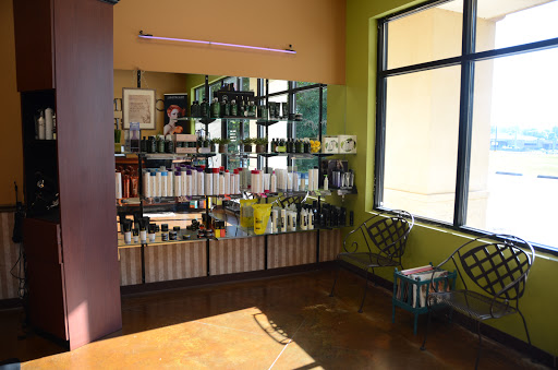 Beauty Salon «The Cutting Edge Salon», reviews and photos, 811 N 12th St, Murray, KY 42071, USA