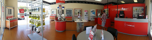 Cell Phone Store «Verizon Authorized Retailer - A Wireless», reviews and photos, 9229 Winnetka Ave c, Chatsworth, CA 91311, USA