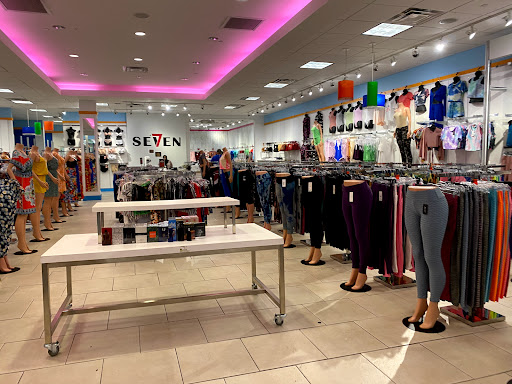 Shopping Mall «Potomac Mills», reviews and photos, 2700 Potomac Mills Cir, Woodbridge, VA 22192, USA