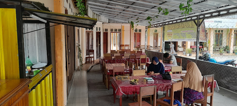 Rumah Makan Pondok Bambu