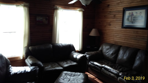 Cabin Rental Agency «Dixieland Cabins», reviews and photos, 1613 Donelson Pkwy, Dover, TN 37058, USA