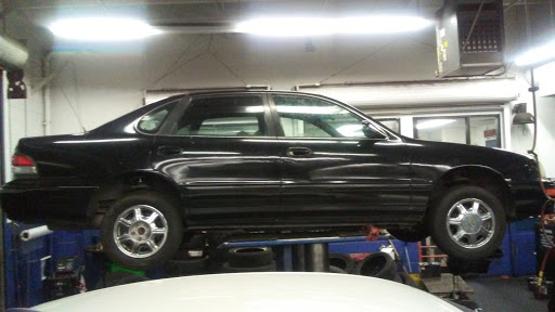 Auto Parts Store «Pep Boys Auto Parts & Service», reviews and photos, 6125 Hollywood Blvd, Hollywood, CA 90028, USA