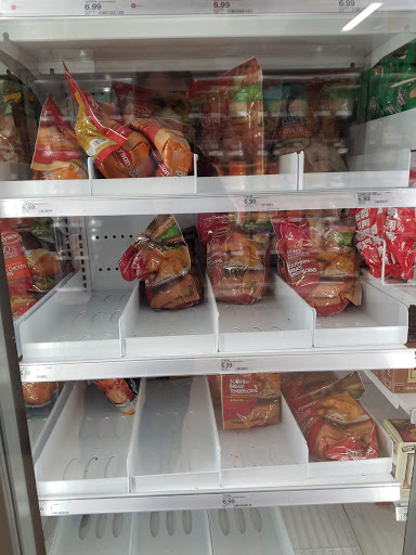 Department Store «Target», reviews and photos, 7601 Kingery Hwy, Willowbrook, IL 60527, USA