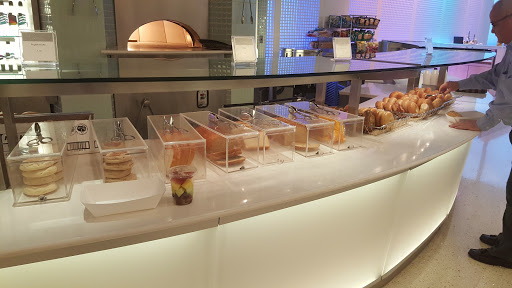 Shopping Mall «The Market and Shops at Comcast Center», reviews and photos, 1701 John F Kennedy Blvd #300, Philadelphia, PA 19103, USA