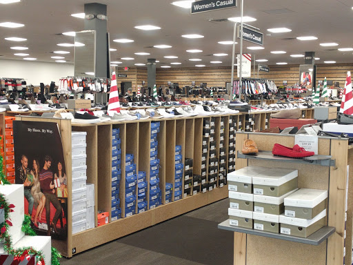 Shoe Store «DSW Designer Shoe Warehouse», reviews and photos, 2103 NJ-35, Holmdel, NJ 07733, USA