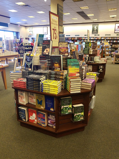 Book Store «Barnes & Noble», reviews and photos, 2191 N Rainbow Blvd, Las Vegas, NV 89108, USA
