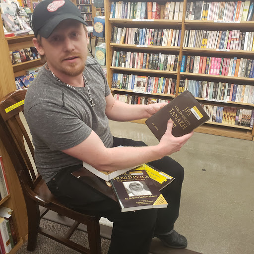 Book Store «Half Price Books», reviews and photos, 4999 Houston Rd, Florence, KY 41042, USA