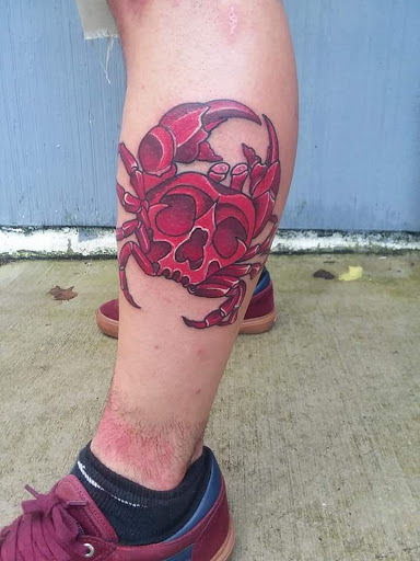 Explore hibiscus tattoo ideas, creative tattoo ideas in Easton, available at Famous Tattoo Works