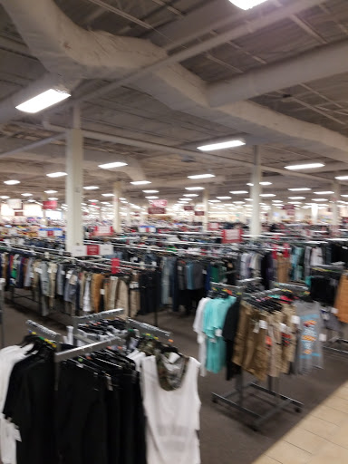 Clothing Store «Burlington Coat Factory», reviews and photos, 6725 E Black Horse Pike, Egg Harbor Township, NJ 08234, USA
