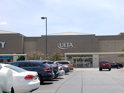 Cosmetics Store «Ulta Beauty», reviews and photos, 2155 W 22nd St #7, Oak Brook, IL 60523, USA