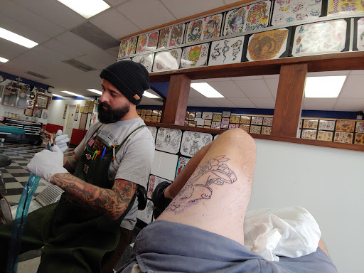 Tattoo Shop «American Dream Tattoo Studio», reviews and photos, 590 N Azusa Ave, Covina, CA 91722, USA