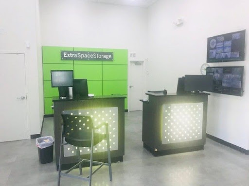 Self-Storage Facility «Storage Post Self Storage Wilton Manors», reviews and photos, 1201 N Flagler Dr, Fort Lauderdale, FL 33304, USA