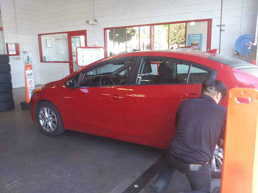 Shopping Mall «Argyle Square Shopping Center», reviews and photos, 8315 SW Jack Burns Blvd, Wilsonville, OR 97070, USA