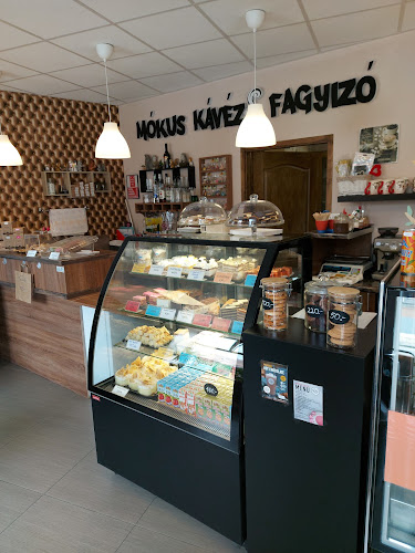 Mókus Kávézó Fagyizó - Kávézó