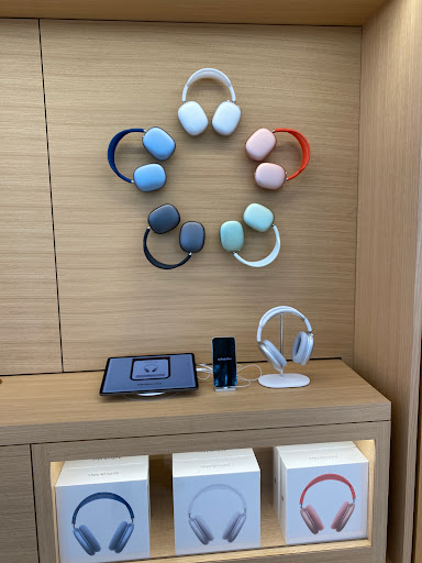 Computer Store «Apple Irvine Spectrum Center», reviews and photos, 763 Spectrum Center Dr, Irvine, CA 92618, USA