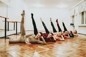 Steps - Studio Tańca, Jogi i Pilates image