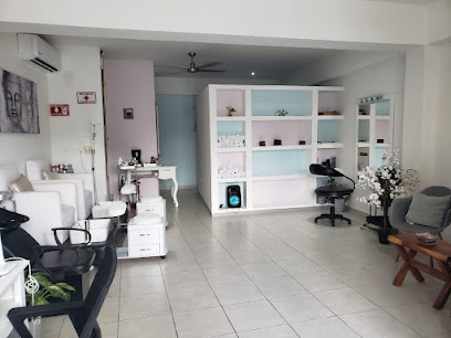 Tulum Beauty & Care Salon by Morena Mía