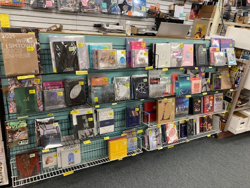Music Store «Monster Music & Movies», reviews and photos, 946 Orleans Rd # 4, Charleston, SC 29407, USA