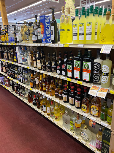 Liquor Store «M & R Liquor Store», reviews and photos, 214 W Main St, Avon, CT 06001, USA