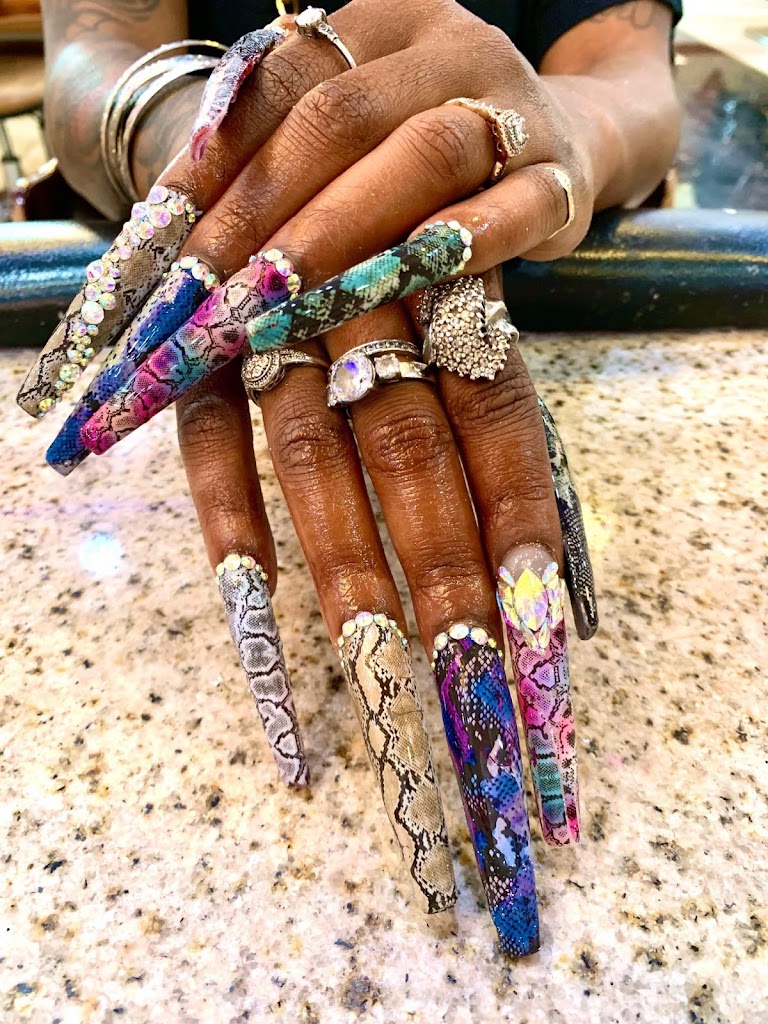 Fancy Nails 35228