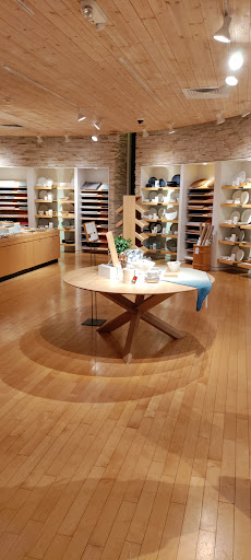 Shopping Mall «Bridgeport Village», reviews and photos, 7455 SW Bridgeport Rd, Tigard, OR 97224, USA