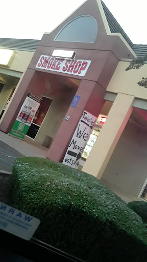 Tobacco Shop «Twisted Smoke Shop (Sunrise Plaza)», reviews and photos, 7777 Sunrise Blvd, Citrus Heights, CA 95610, USA