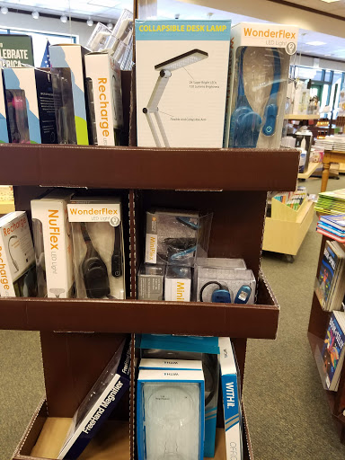 Barnes & Noble image