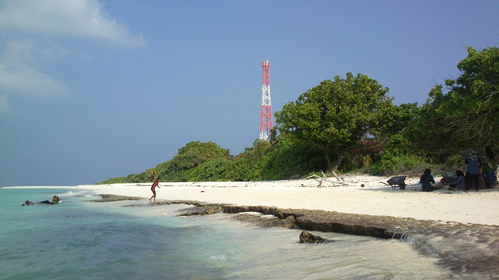 Photo de Vashafaru beach - endroit populaire parmi les connaisseurs de la détente