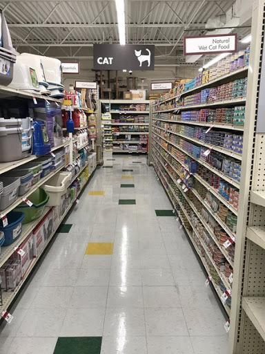 Pet Supply Store «Pet Supplies Plus», reviews and photos, 5348 Dixie Hwy, Waterford Twp, MI 48329, USA