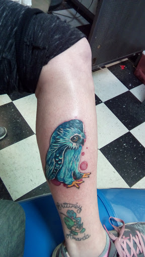 Tattoo Shop «Mitten Mayhem Tattoos and Piercings», reviews and photos, 1189 N Nottawa St b, Sturgis, MI 49091, USA